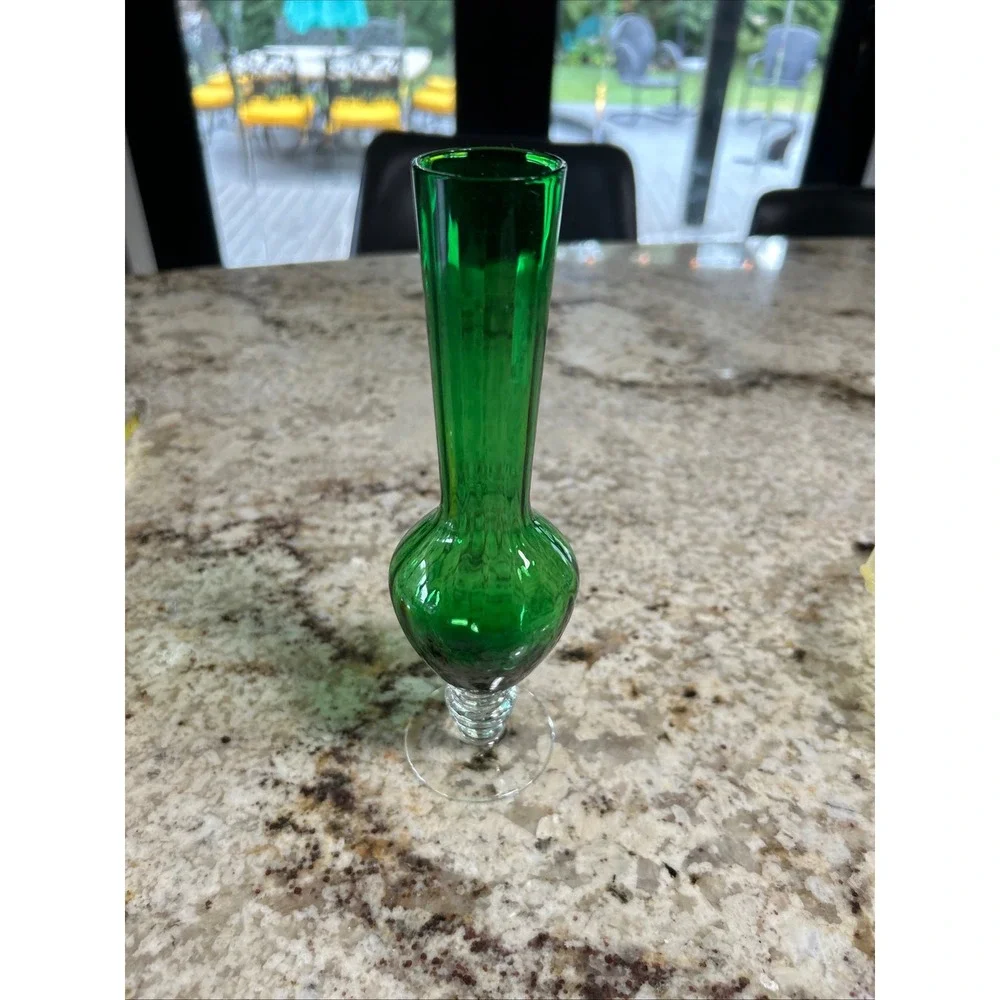 Vintage Emerald Green Art Glass Bud Vase Clear Stem Foot 8.5